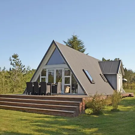 別荘 Two-bedroom In Løgstør